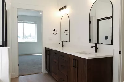 128 W 650 N, Smithfield, UT 84335 - Photo 8