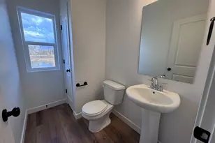 5241 S Paramount Dr, Riverdale, UT 84405 - Photo 8