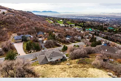 1483 E Maple Hills Dr, Bountiful, UT 84010 - Photo 40