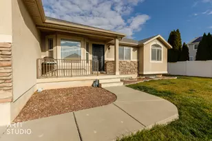 197 E 2225 S, Clearfield, UT 84015 - Photo 6