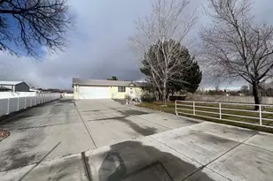 640 W Cyn Rd, Ferron, UT 84523 - Photo 4