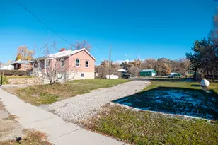 550 N 200 W, Malad City, ID 83252 - Photo 18