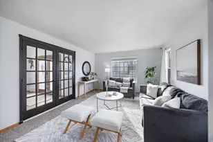 2111 Glacier View Dr, Sandy, UT 84092 - Photo 4