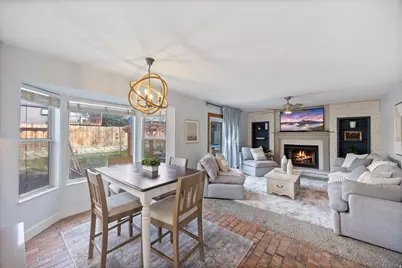 2111 Glacier View Dr, Sandy, UT 84092 - Photo 12