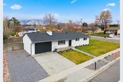 7027 S Ponderosa Dr, Cottonwood Heights, UT 84121 - Photo 4