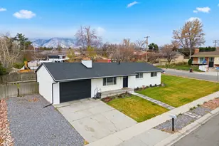 7027 S Ponderosa Dr, Cottonwood Heights, UT 84121 - Photo 4