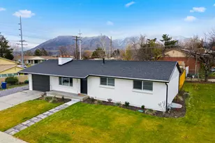 7027 S Ponderosa Dr, Cottonwood Heights, UT 84121 - Photo 2