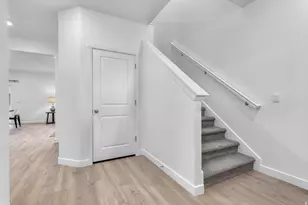 269 E Levengrove Dr, Lehi, UT 84048 - Photo 6