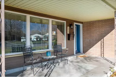 1837 E Brookhill Dr, Cottonwood Heights, UT 84121 - Photo 2