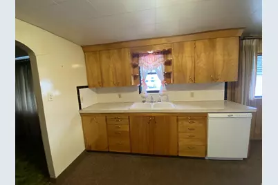 145 W 2000 S, Price, UT 84501 - Photo 4