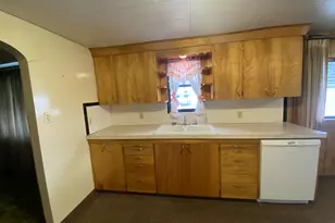 145 W 2000 S, Price, UT 84501 - Photo 4