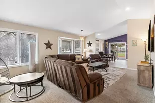 1504 E Spring Ln, Holladay, UT 84117 - Photo 8