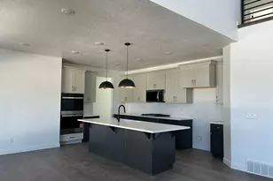 1538 N Cozy Ln, Saratoga Springs, UT 84045 - Photo 2