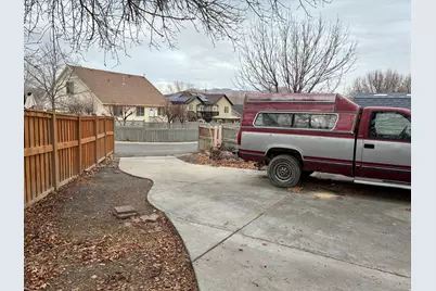 7657 N Ranches Pkwy E, Eagle Mountain, UT 84005 - Photo 20