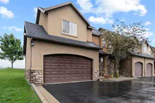 916 W 260 S, Pleasant Grove, UT 84062 - Photo 14