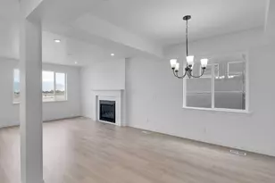 12771 S Glacier Trail Ln, Riverton, UT 84096 - Photo 8