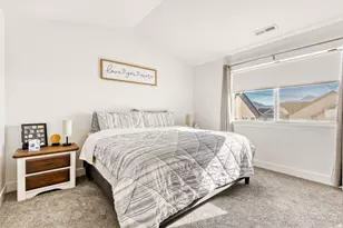 1028 N Freeman Dr, Saratoga Springs, UT 84045 - Photo 8