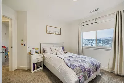 1028 N Freeman Dr, Saratoga Springs, UT 84045 - Photo 14