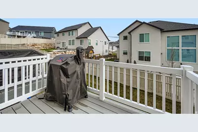 1028 N Freeman Dr, Saratoga Springs, UT 84045 - Photo 8