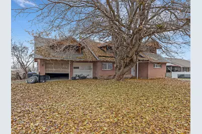 2848 Holbrook Rd, Bountiful, UT 84010 - Photo 2