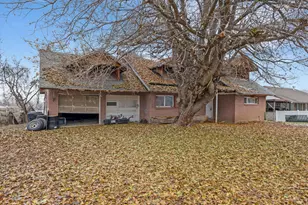 2848 Holbrook Rd, Bountiful, UT 84010 - Photo 2