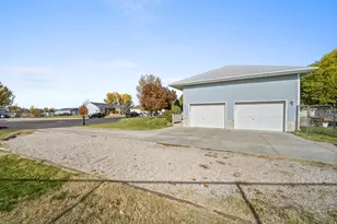 3910 Country Cove Way, West Haven, UT 84401 - Photo 28