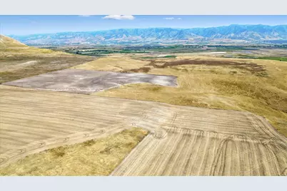 7900 N 5600 W, Smithfield, UT 84335 - Photo 6