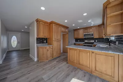 5382 S Skeeswood Cir W, Taylorsville, UT 84129 - Photo 6