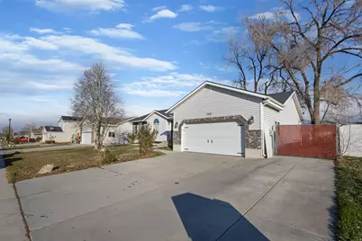 3451 S Park Vista Dr W, West Valley, UT 84120 - Photo 4