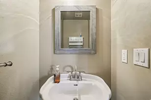 5993 S Sultan Cir, Salt Lake City, UT 84107 - Photo 10