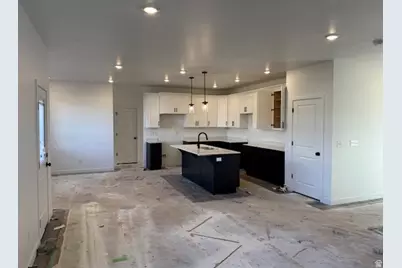 708 N Plainsman Dr #104, Spanish Fork, UT 84660 - Photo 2