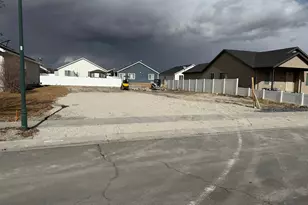 1817 E Juniper Dr, Eagle Mountain, UT 84005 - Photo 1