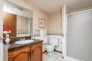 1590 E Spring Run Dr, Holladay, UT 84117 - Photo 24