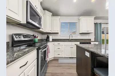 318 N 900 E, Salem, UT 84653 - Photo 8