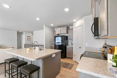 228 W 2370 N, Tooele, UT 84074 - Photo 12