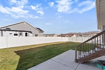 424 W 275 S, Tremonton, UT 84337 - Photo 28