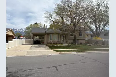 9835 S 610 E, Sandy, UT 84070 - Photo 2
