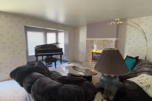 9835 S 610 E, Sandy, UT 84070 - Photo 8