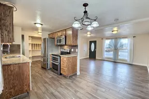 119 W 500 N, Vernal, UT 84078 - Photo 4