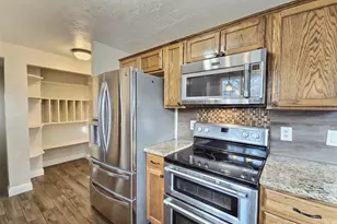 119 W 500 N, Vernal, UT 84078 - Photo 6