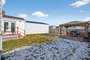 4072 N White Pine Rd E, Eagle Mountain, UT 84005 - Photo 32