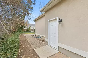 3594 S Country West Dr S, Magna, UT 84044 - Photo 20