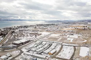 559 N Blue Lake St, Garden City, UT 84028 - Photo 32