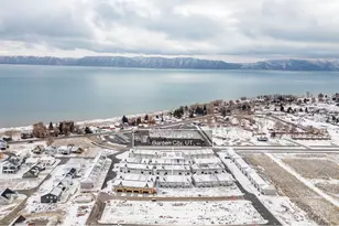 559 N Blue Lake St, Garden City, UT 84028 - Photo 20