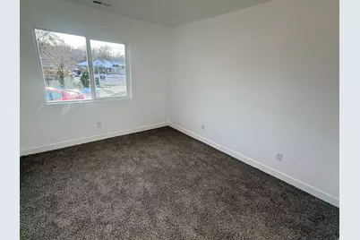 886 Wood St, Ogden, UT 84404 - Photo 6