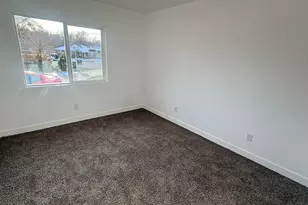 886 Wood St, Ogden, UT 84404 - Photo 6