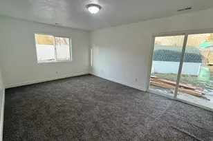 886 Wood St, Ogden, UT 84404 - Photo 22