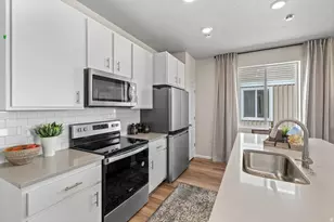 257 E Harker Creek St, Saratoga Springs, UT 84045 - Photo 14