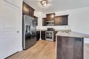 1607 N Catagena Park Way E, Saratoga Springs, UT 84045 - Photo 2