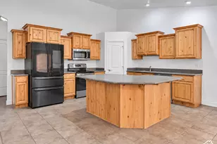 4579 W 3825 S, West Haven, UT 84401 - Photo 10